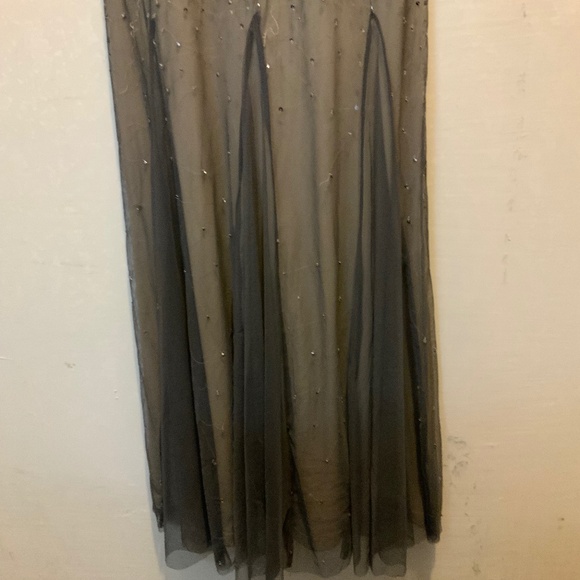 NWT Adrianna Pappell  Scoop Back  Sequin Gown in Lead Size 8 - Picture 3 of 8